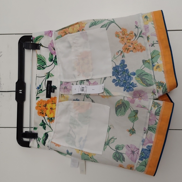 Ann Taylor Multicolored Floral Tie Waist Shorts with Blue Piping Size 2 NWT - Picture 13 of 16